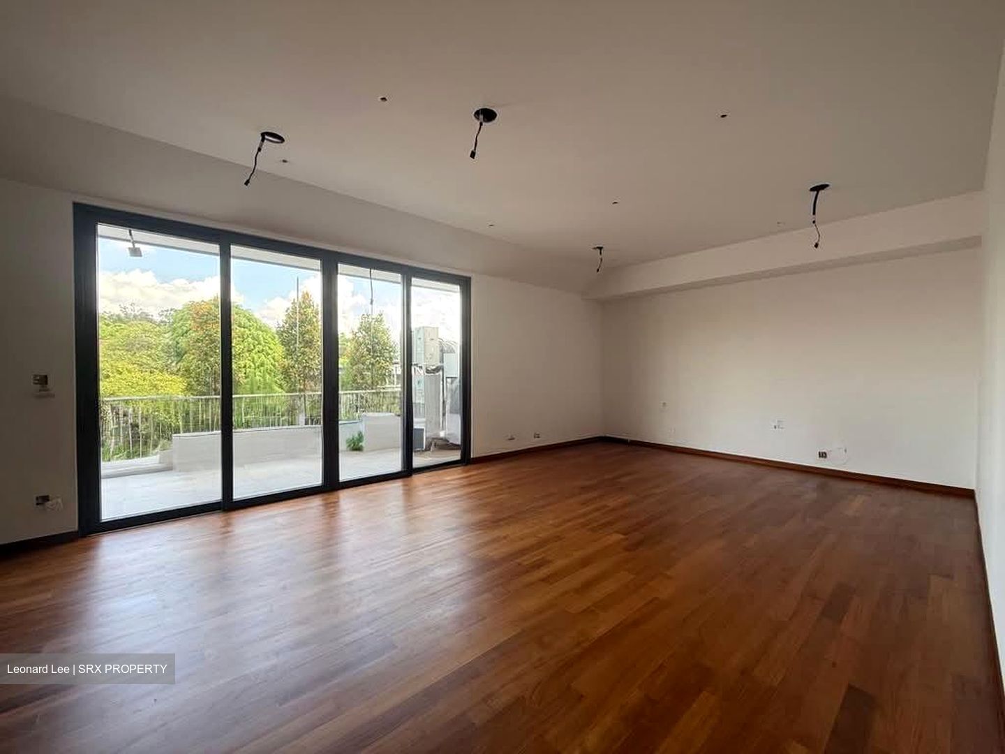 Fernhill Road (D10), Semi-Detached #569694311